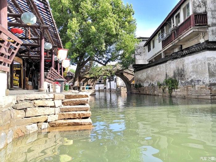高铁上可以喝到湖北排骨藕汤了：4款楚菜24日起端上列车